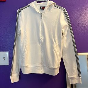 NY Jeans which sweater